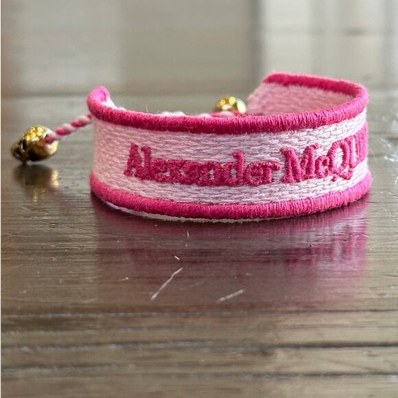 Alexander McQueen logo adjustable bracelet - New